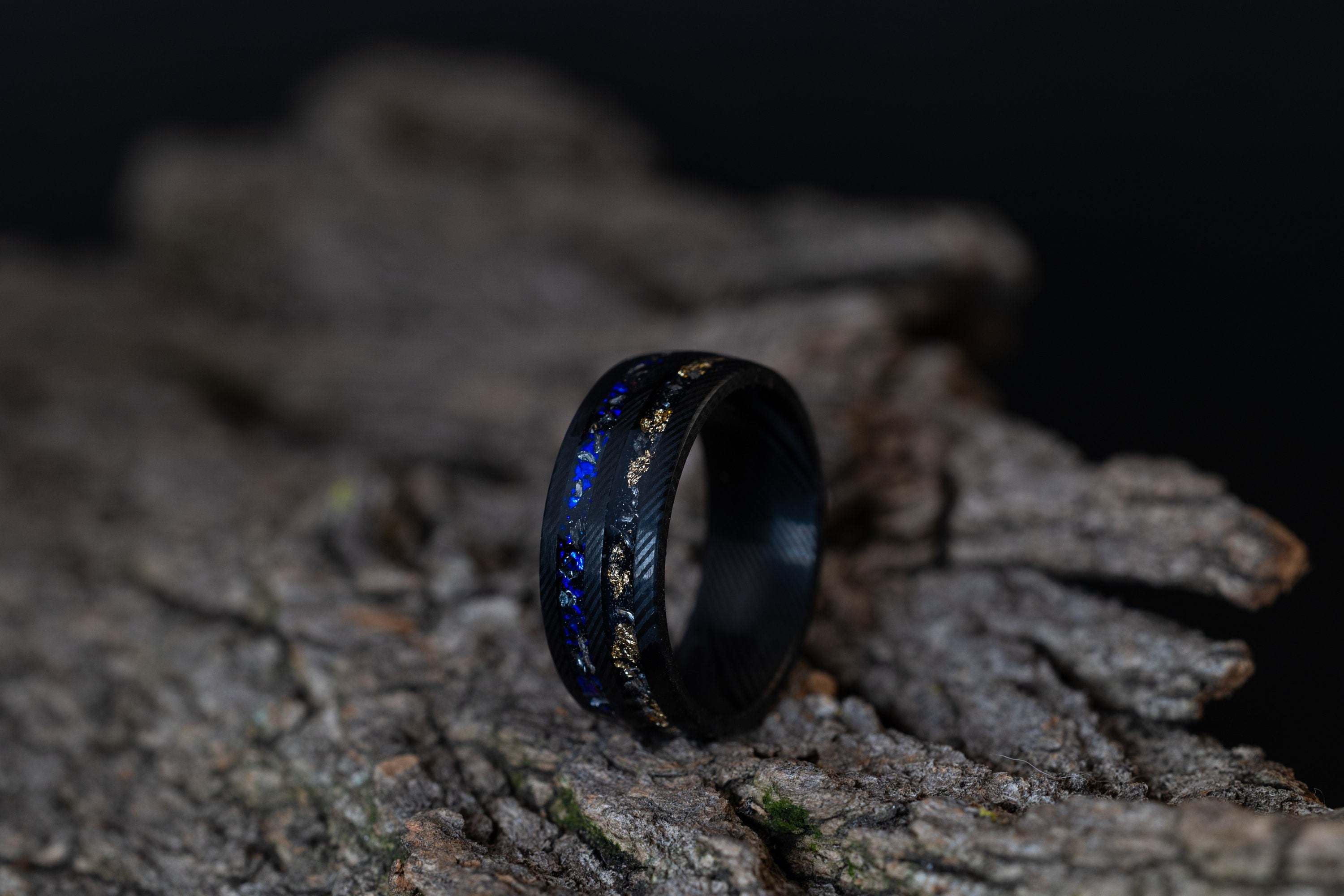 Damascus Nebula & Meteorite Crushed Gold Leaf Ring, Man Wedding Band, Damascus Black Steel Hammered Band, Blue Galaxy Meteorite, 8mm Ring