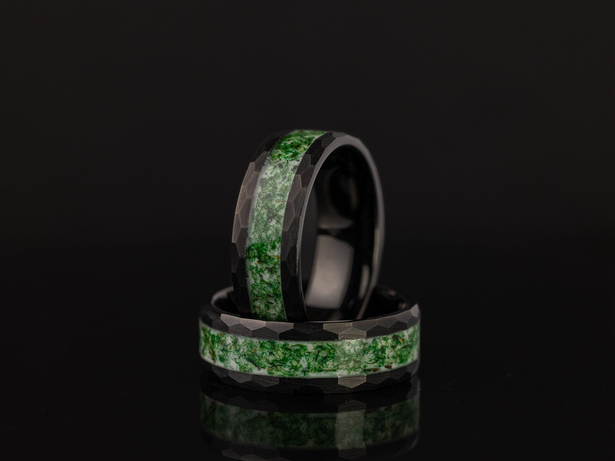 Hammered Black Tungsten Moss Agate Ring - 4mm Wedding Band