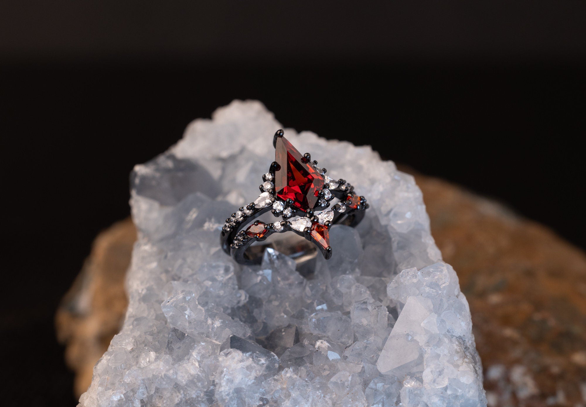 Garnet Ring, Garnet Ring for Her, Red Ring Set, Sterling Silver Gun Plated Ring, Unique Engagement Ring, Garnet Wedding Set