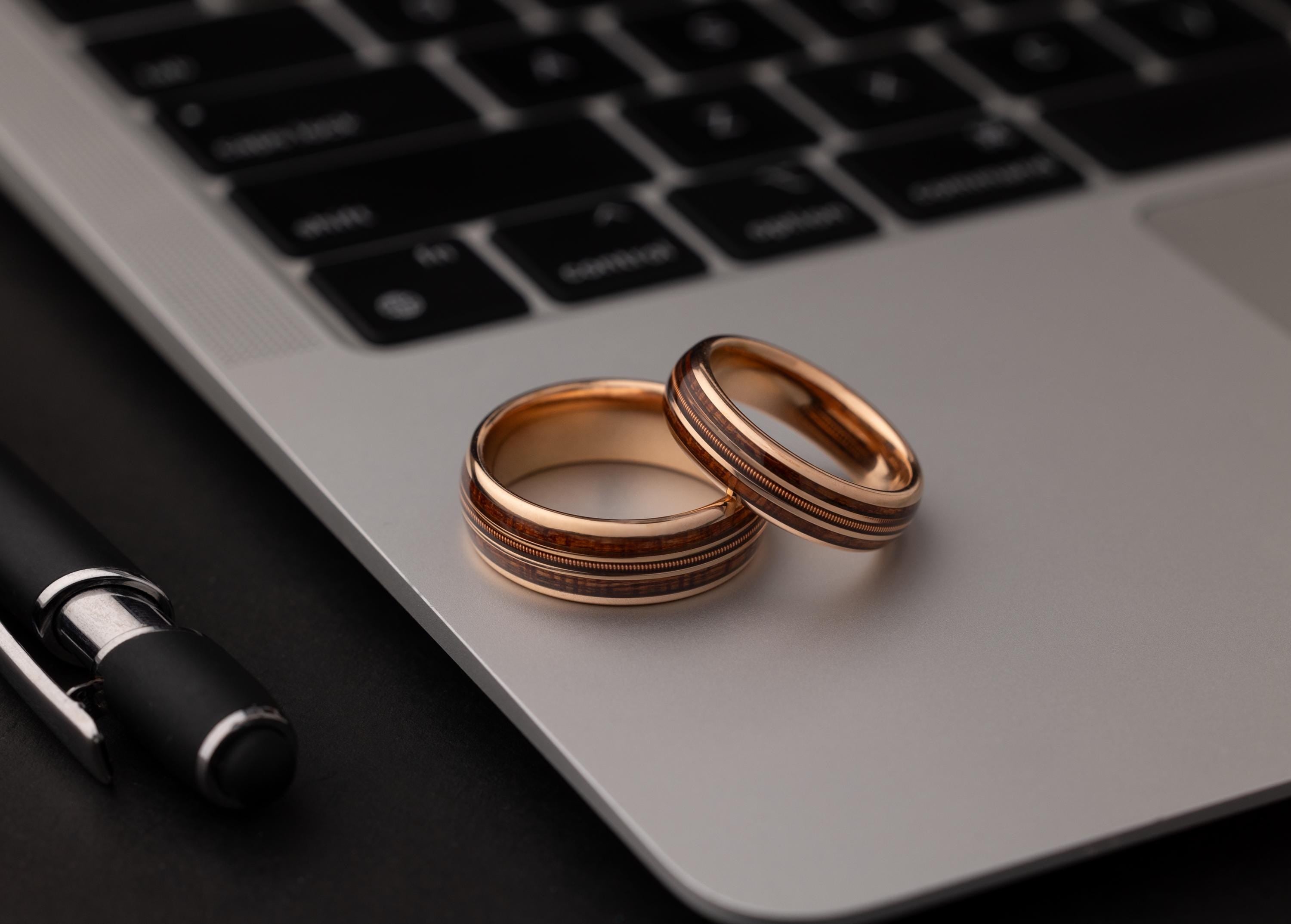 Guitar String & Whiskey Barrel Ring Set, Guitar String Couples Ring Set, Wooden Inlay Band, His and Hers Wedding Rings, Couples Ring Set