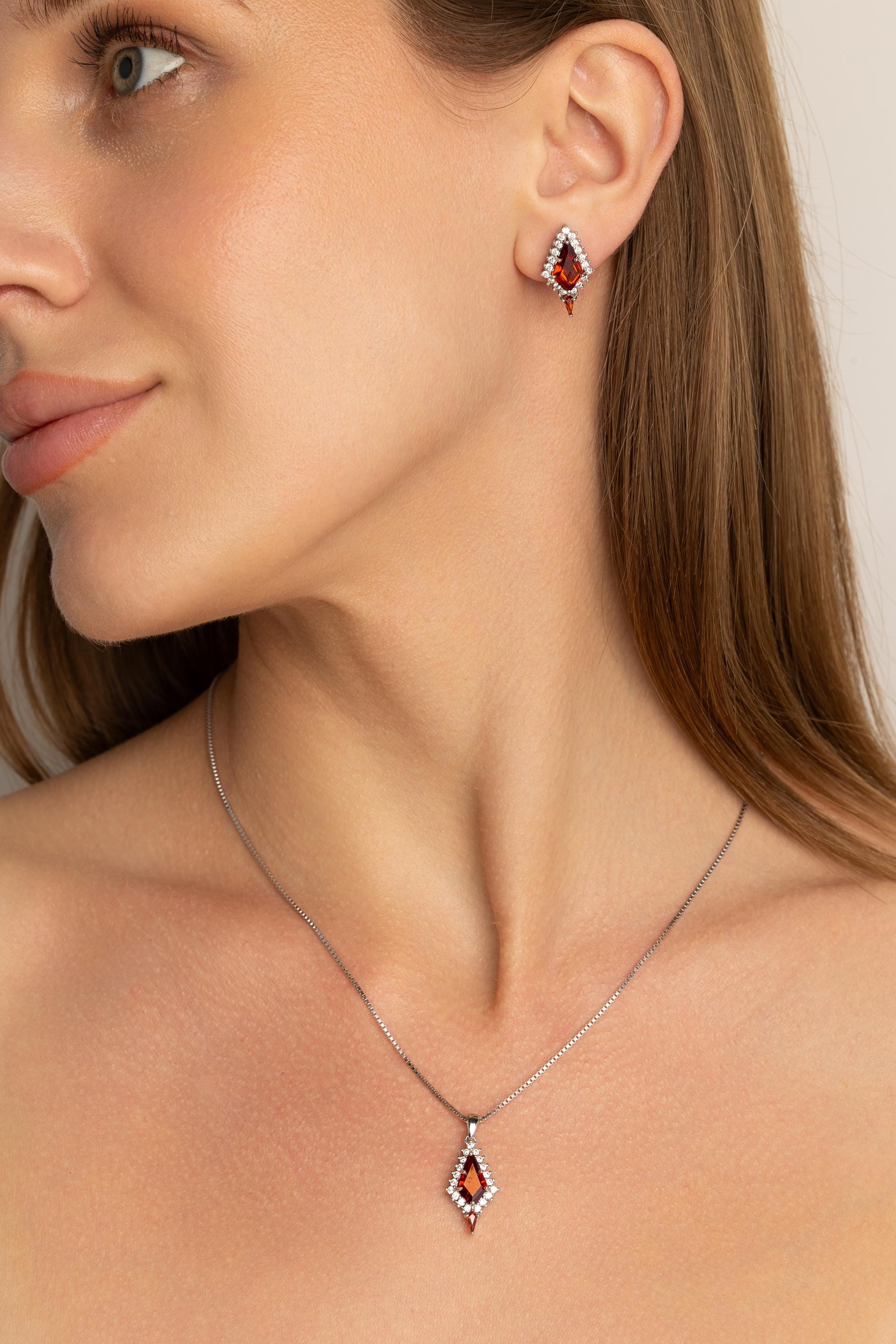 Garnet Necklace, Silver Garnet Necklace, Garnet Set for Her, Sterling Silver Necklace, Unique Necklace, Garnet Necklace Set, Red Necklace