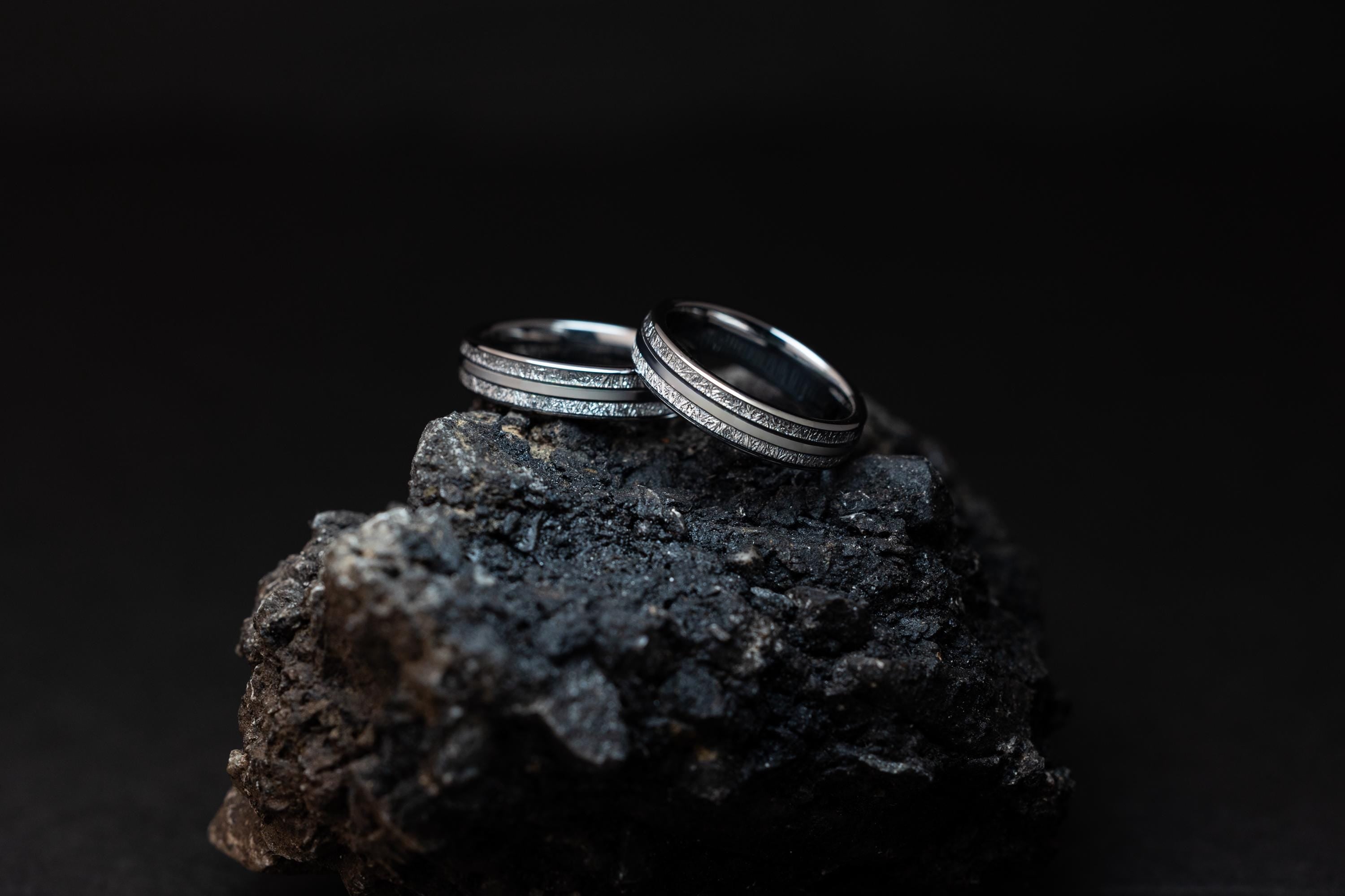 Silver Meteorite Tungsten Wedding Band - 5mm Domed Ring