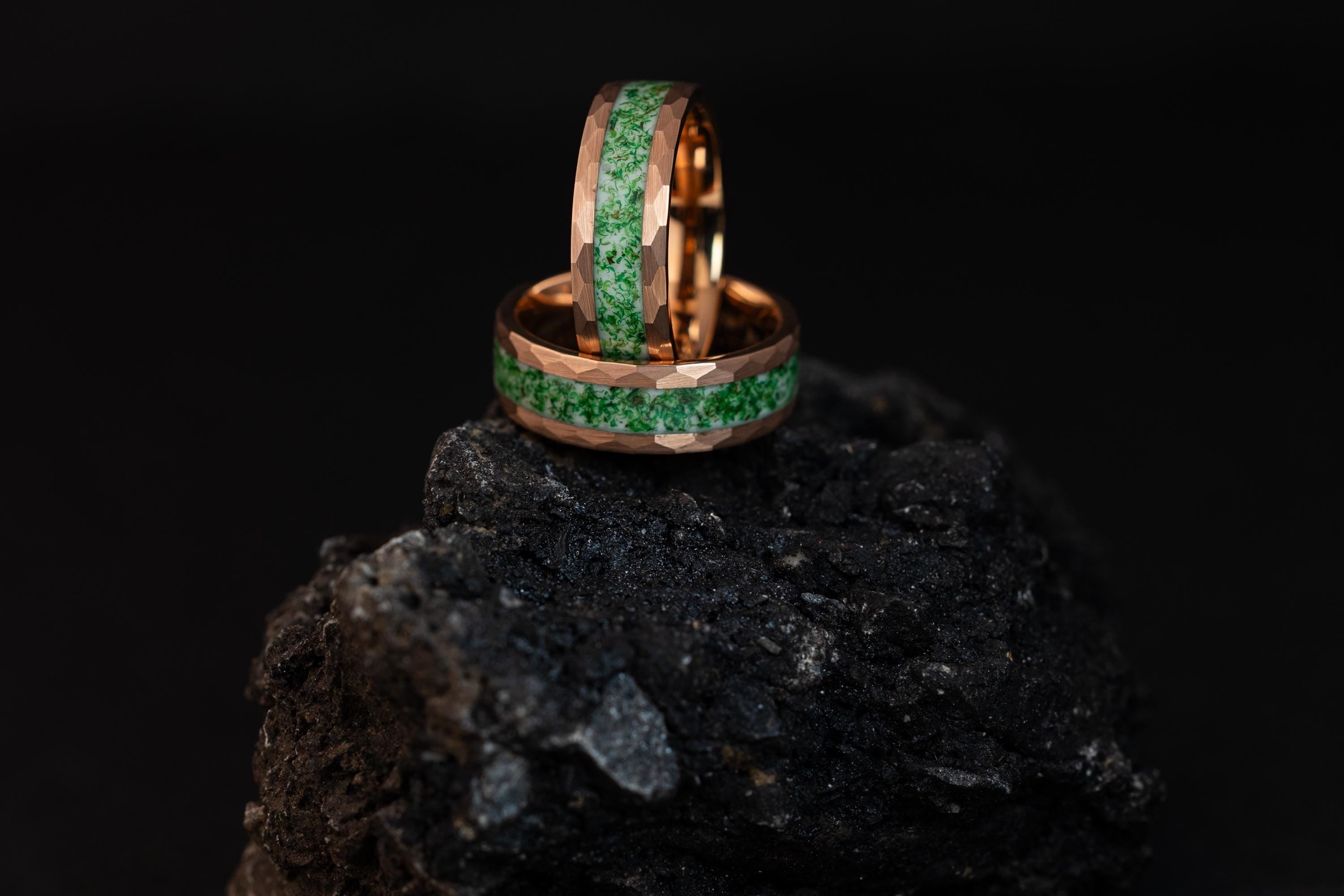 Hammered Rose Gold Tungsten Moss Agate Ring - 8mm Wedding Band