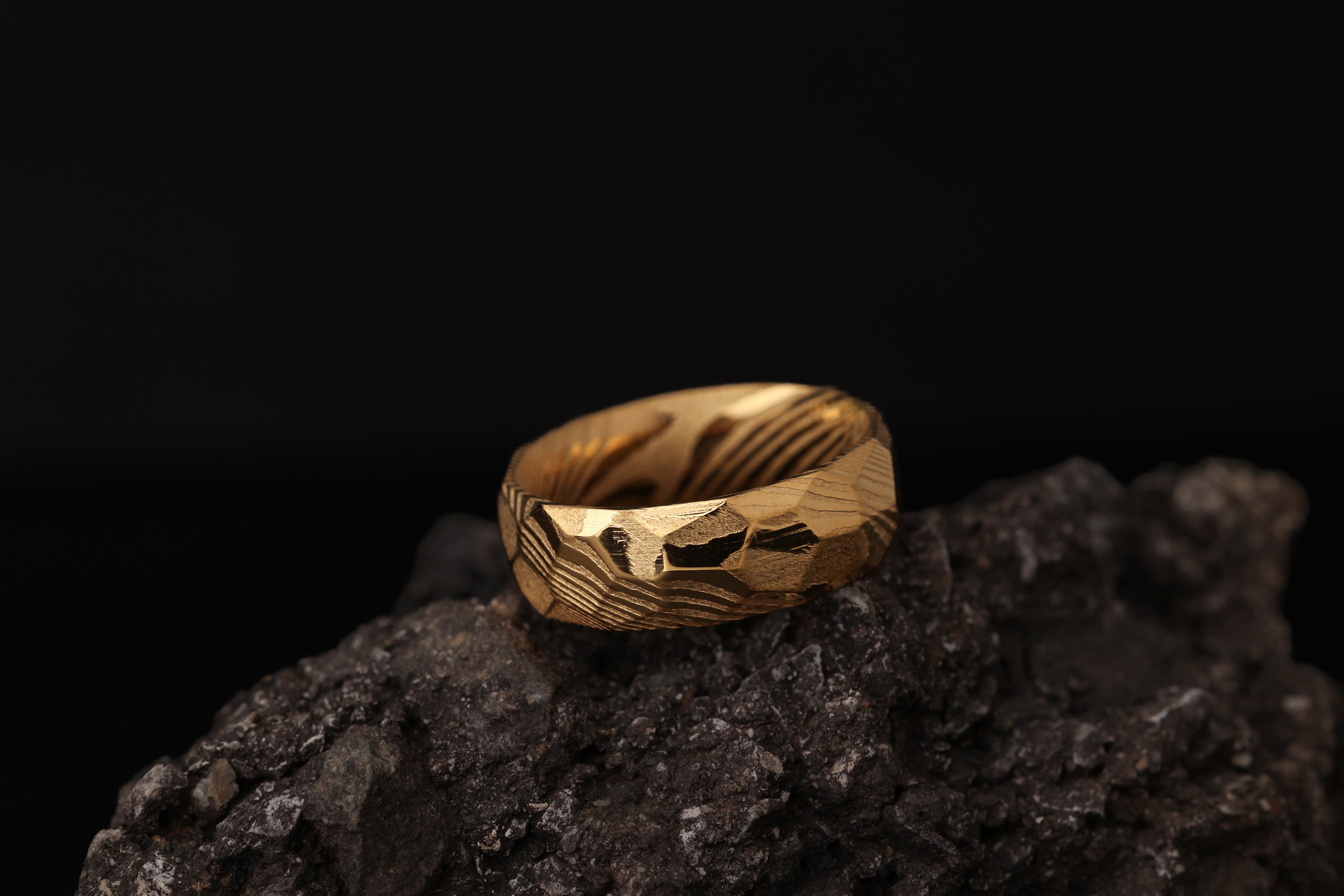 Golden Damascus - Hammered Gold Damascus Steel Ring, 8mm Width