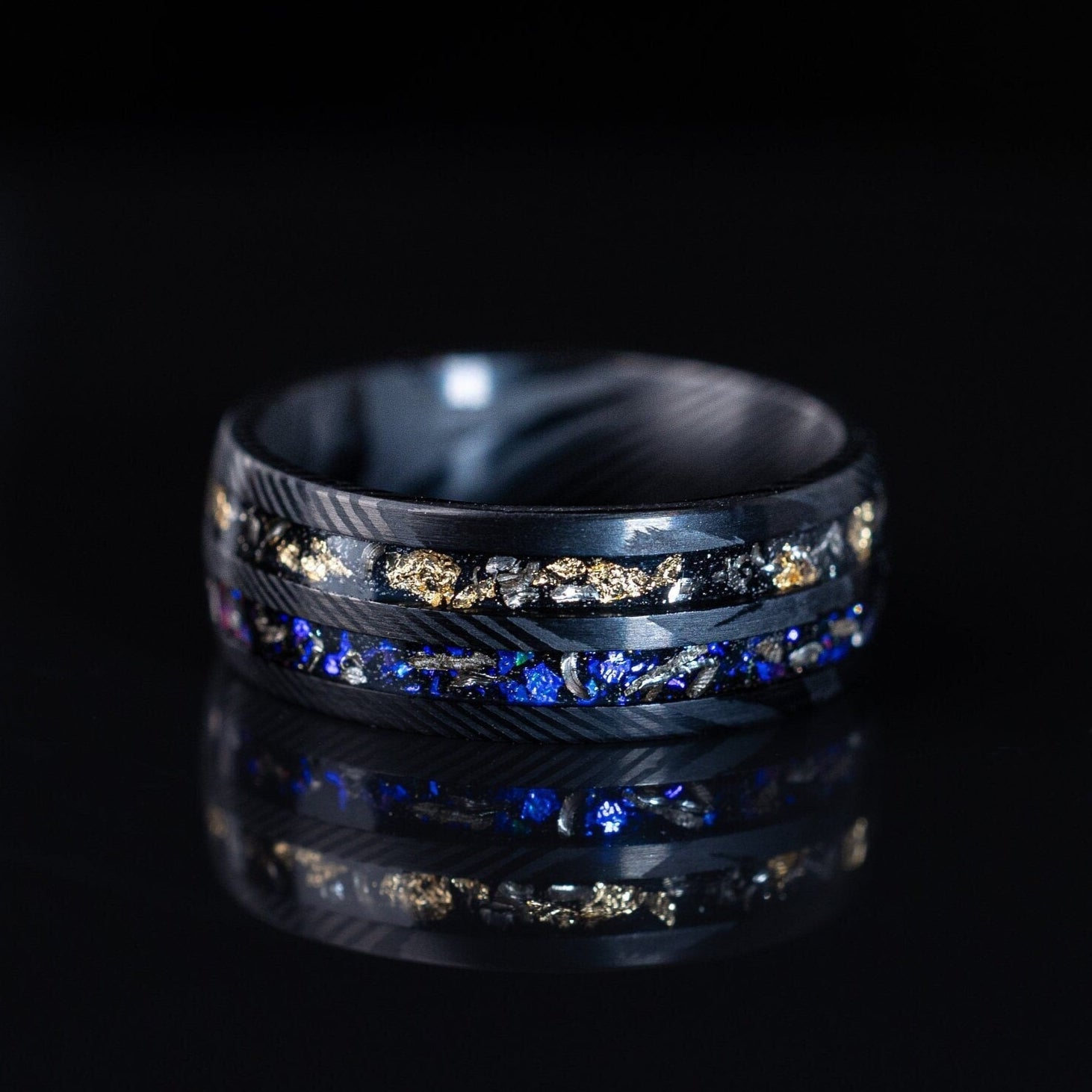 Damascus Nebula & Meteorite Crushed Gold Leaf Ring, Man Wedding Band, Damascus Black Steel Hammered Band, Blue Galaxy Meteorite, 8mm Ring