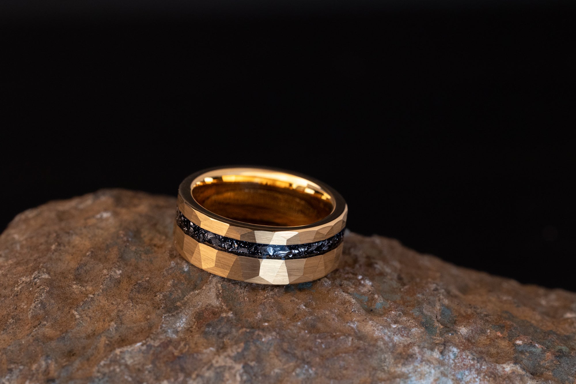 Gold Meteorite Ring, Hammered Gold Meteorite Wedding Band for Men, Gold Meteor Ring, Hammered Gold Meteorite Ring, 8mm