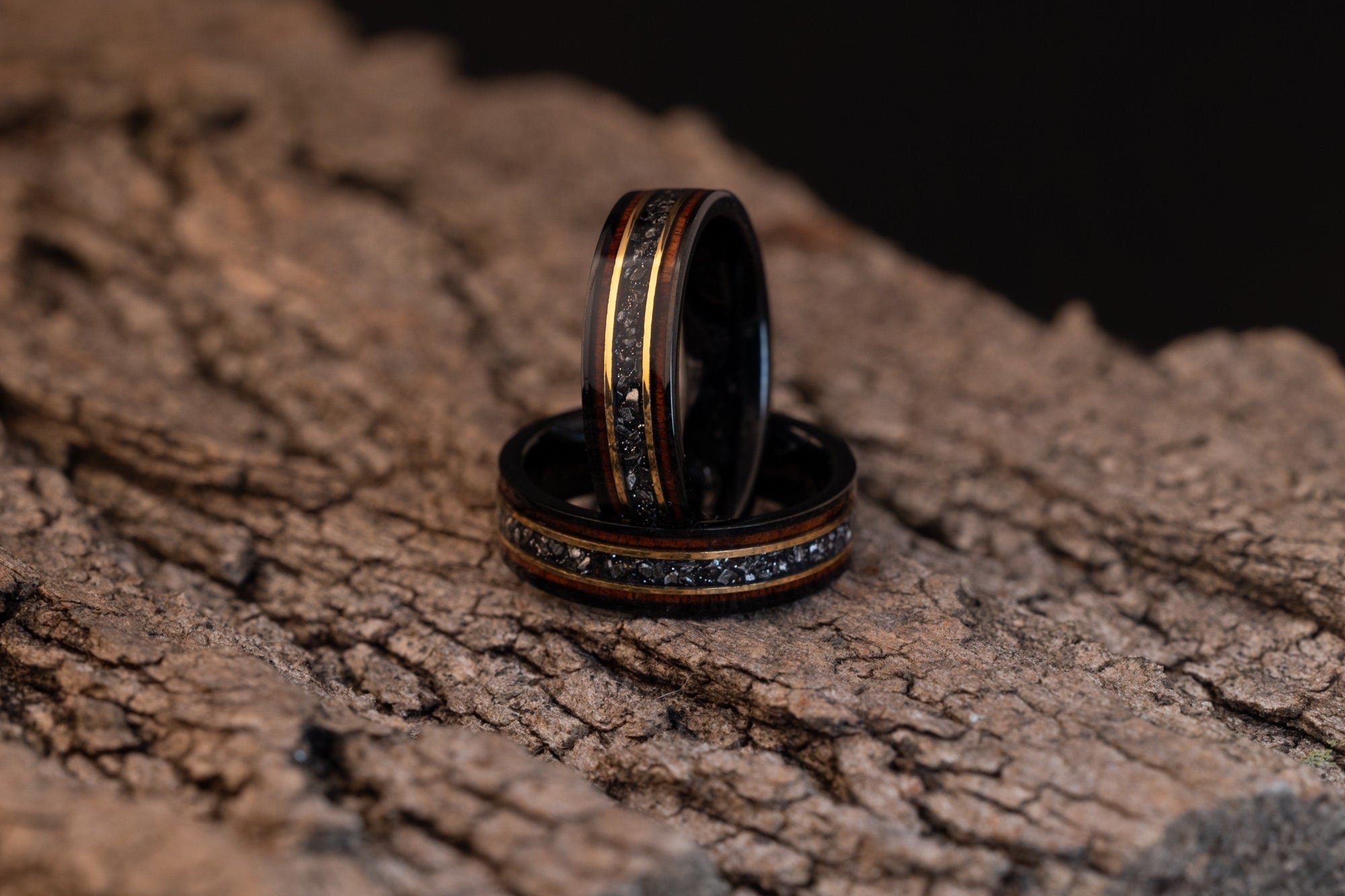 Burnt Whiskey Barrel Ring with Meteorite, Meteorite Wood Ring, Whisky Barrel Band, Wood Ring with Meteorite, Women's Wedding Band, 6mm Ring