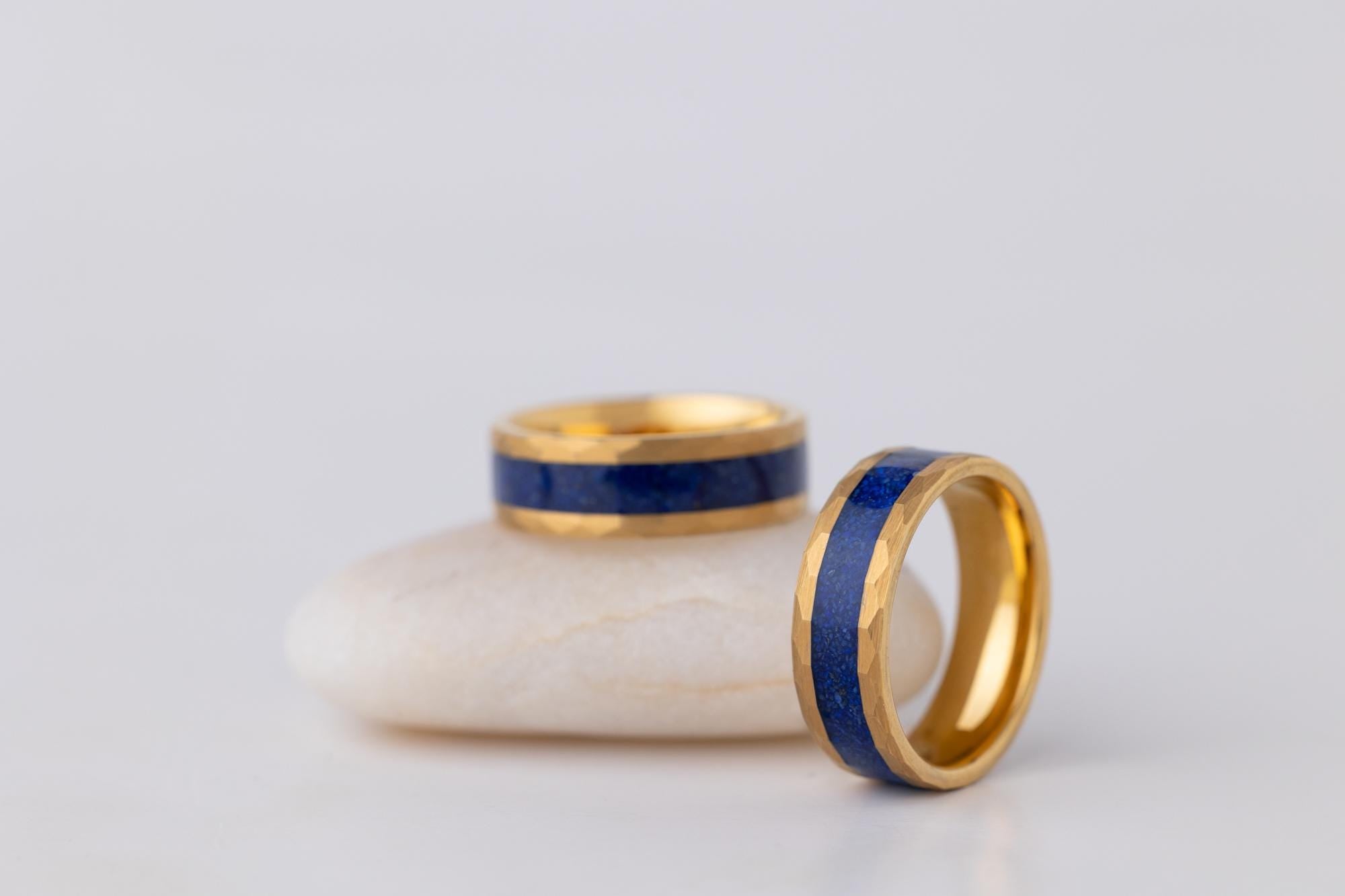 24K Gold Ring, Lapis Lazuli Tungsten Ring, Hammered Tungsten Band, Lapis Lazuli Engagement Ring, Blue Hammered Ring, Wedding Band, Ring, 8mm