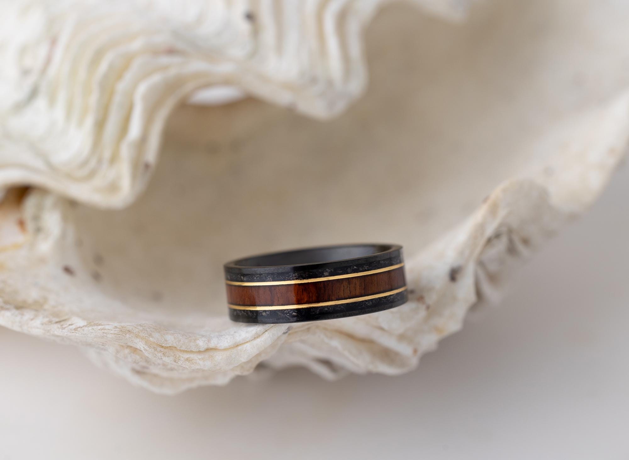 Whiskey Barrel Ring & Meteorite Ring, Wood Ring, Meteorite Band, Meteorite Tungsten Ring, Whiskey Barrel Ring, Tungsten Wedding Band, 8mm