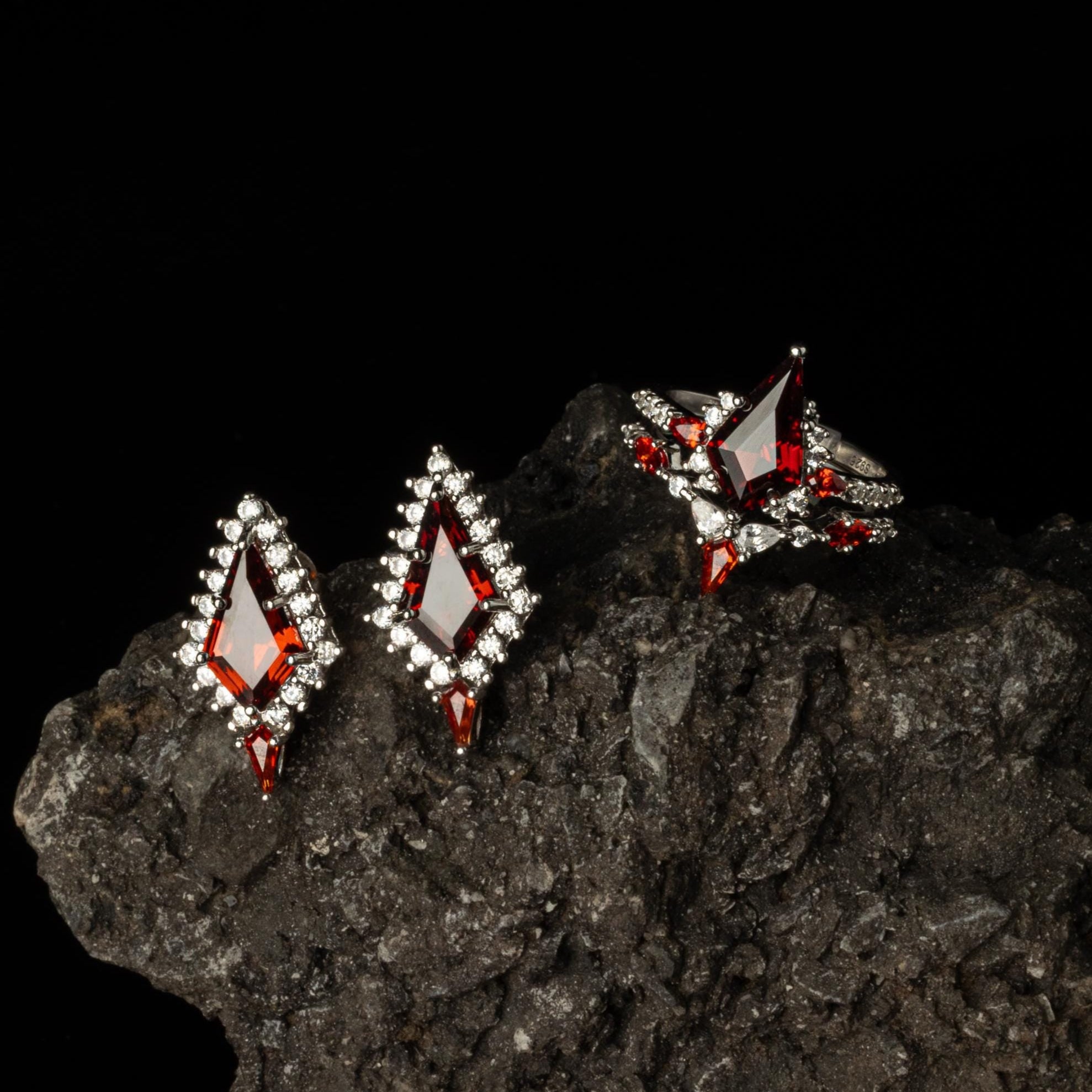 Garnet Ring and Earring Set, Garnet Stone Matching Set, Woman Earring and Ring Set, Garnet Earring Set and Garnet Ring, Silver Garnet Sets