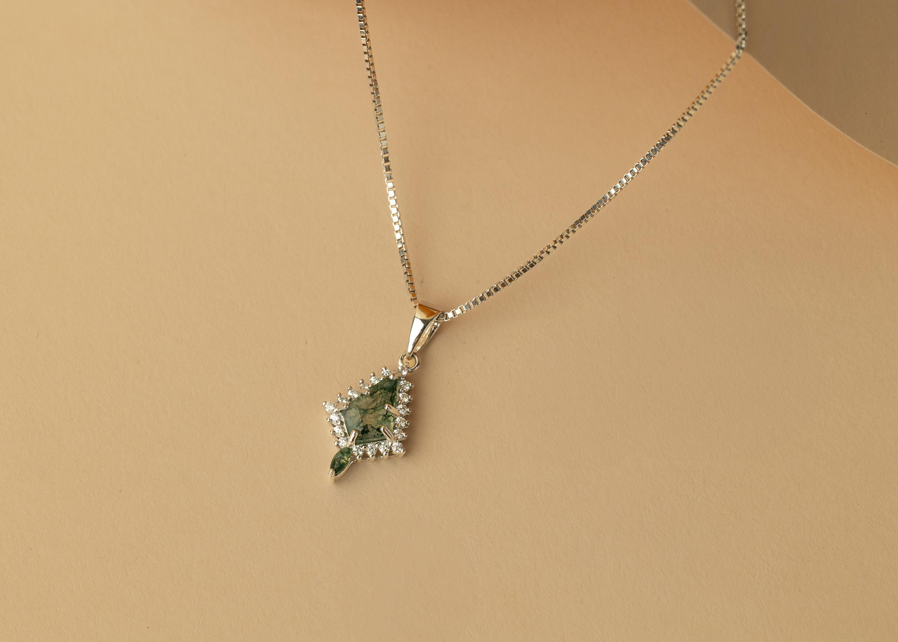 Green Moss Agate Silver Necklace, Moss Agate Necklace For Women, 925 Silver Moss Agate Pendant, Unique Moss Agate Necklace, Gift For Her