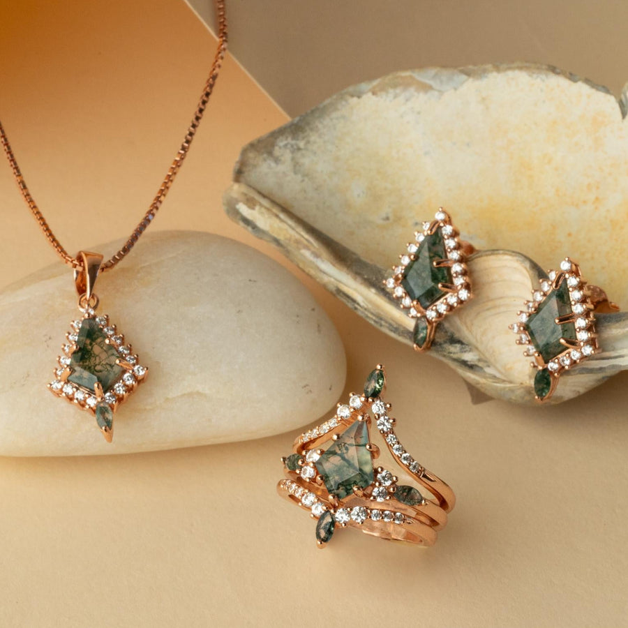 Evergreen Meadow - Ring & Necklace & Earrings Set