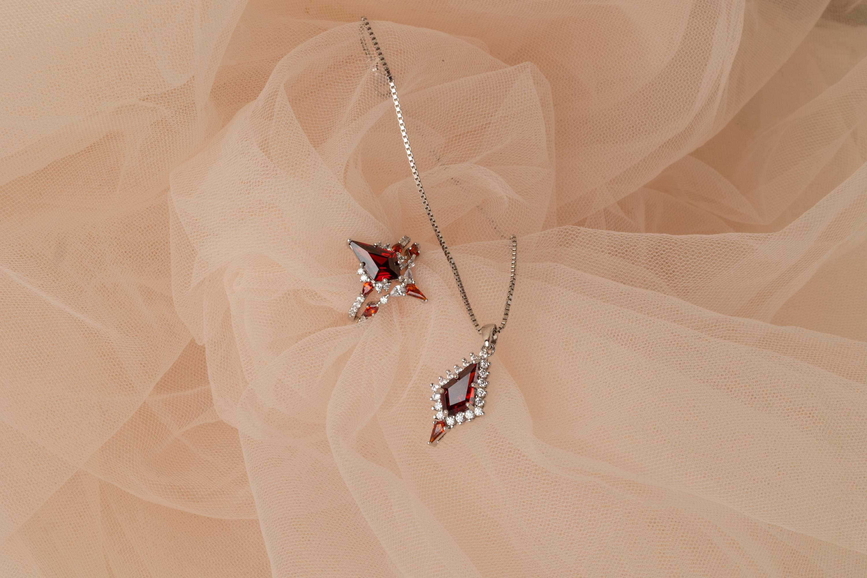 Garnet Ring & Necklace Set, Garnet Matching Set, Woman Necklace and Ring Set, Garnet Ring and Necklace Set, Garnet Jewelry Set, Red Stone