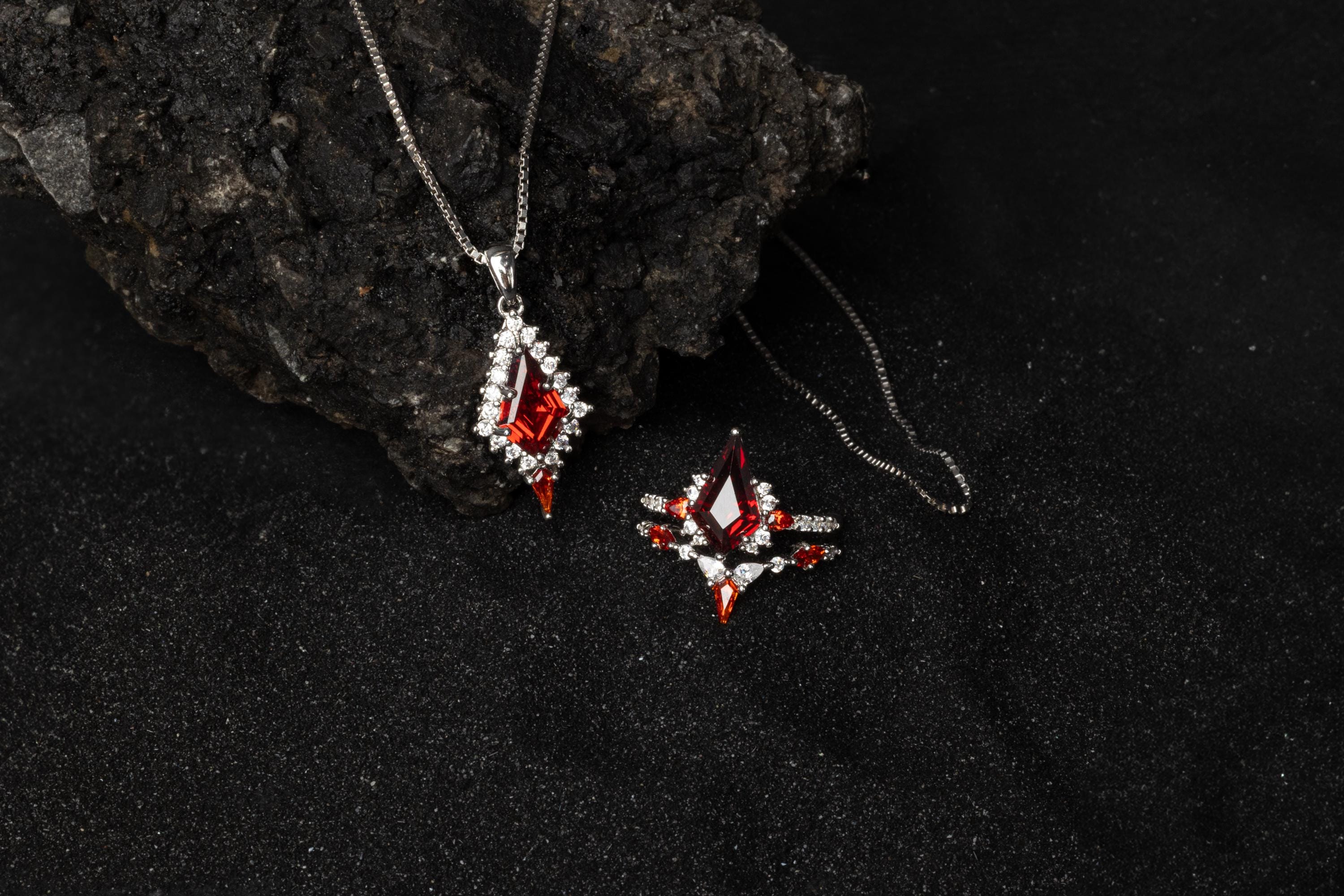 Garnet Ring & Necklace Set, Garnet Matching Set, Woman Necklace and Ring Set, Garnet Ring and Necklace Set, Garnet Jewelry Set, Red Stone