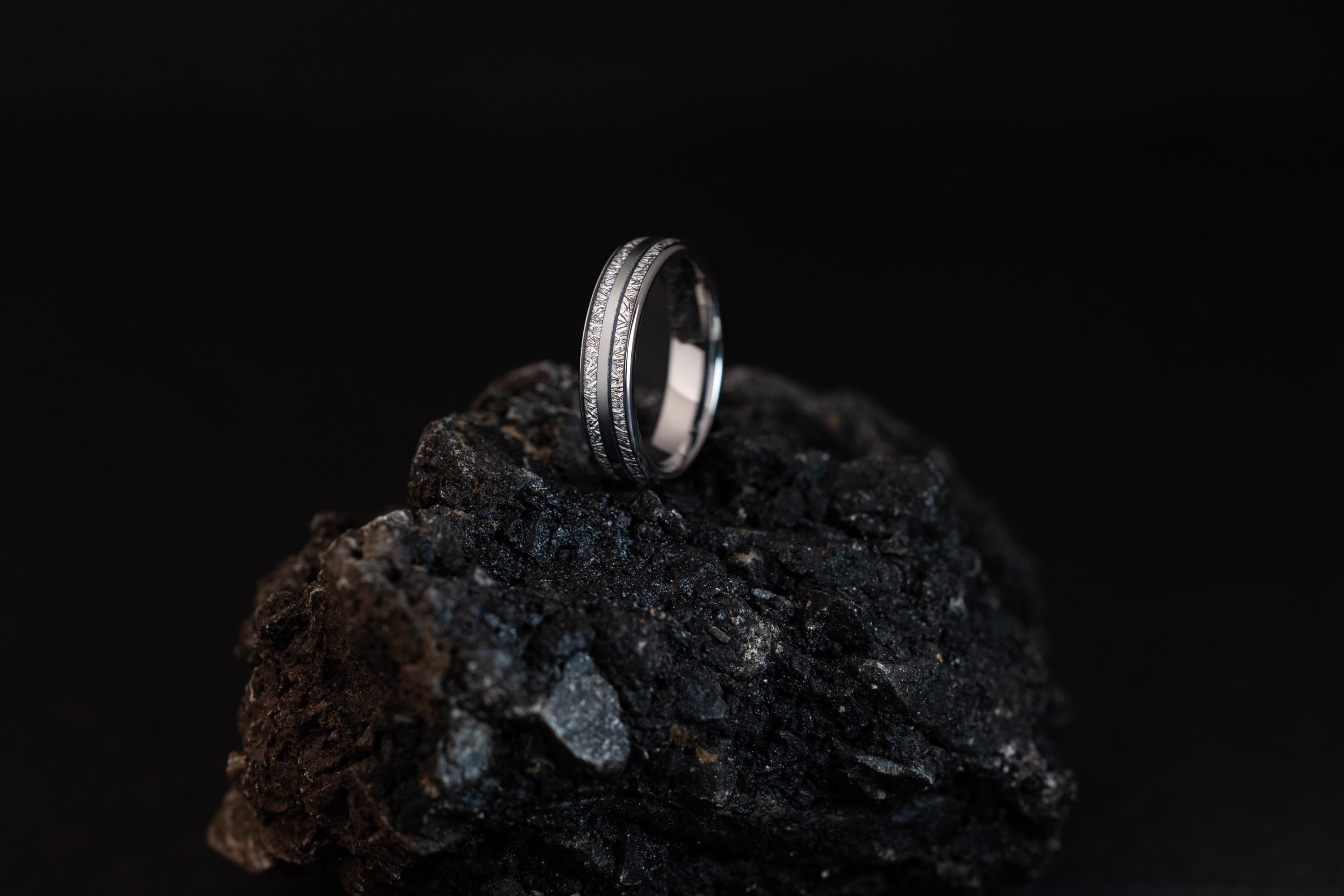 Silver Meteorite Tungsten Wedding Band - 5mm Domed Ring
