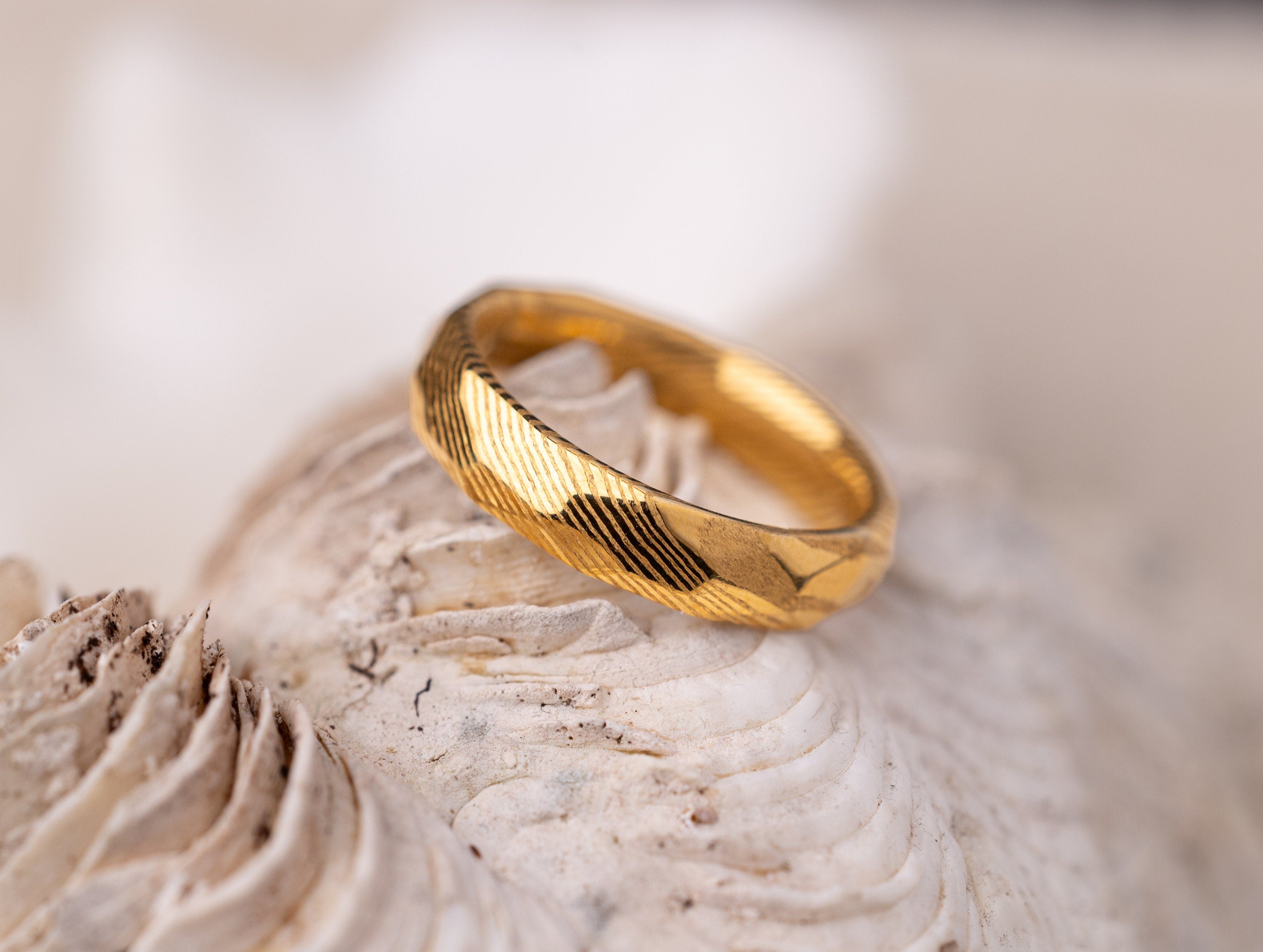 Gold Damascus Steel Ring, His and Hers Damascus Band, Couples Set Wedding Ring, Couples Handmade Ring, Engagement Ring, Gold Hammered Ring