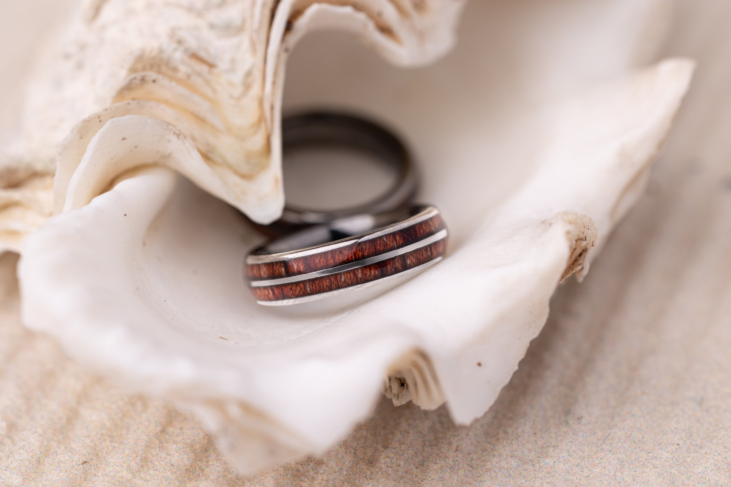 Whiskey Barrel Ring with Wood Inlay, Tungsten and Wood Inlay Woman Ring, Unique Women's Wedding Band, Wood Wedding Band, Promise Ring, 5mm